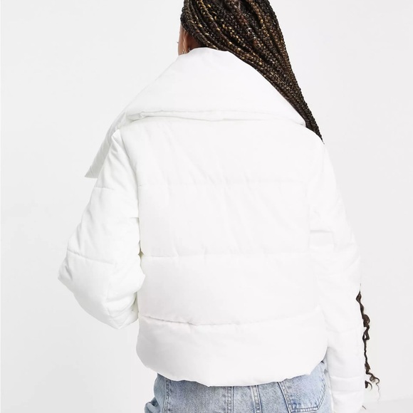 ASOS Exclusive ASYOU White Pillow Puffer Jacket Coat Size US 4 Tie Front Closure - Picture 2 of 6